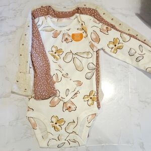 New Carters Long-Sleeved Onsies 3pk